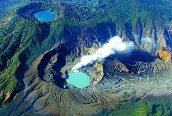 Poas-Volcano-National-Park-2